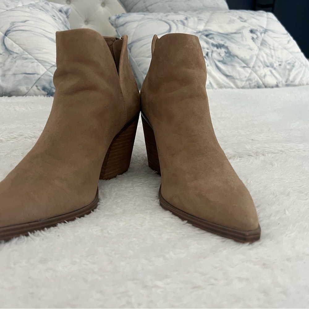 Steve Madden Tan Suede Ankle Booties